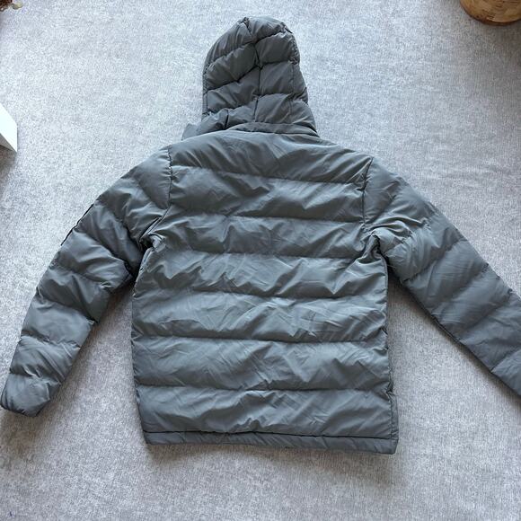 Moose Knuckles Men’s Grey Winter Down Jacket - Picture 8 of 8